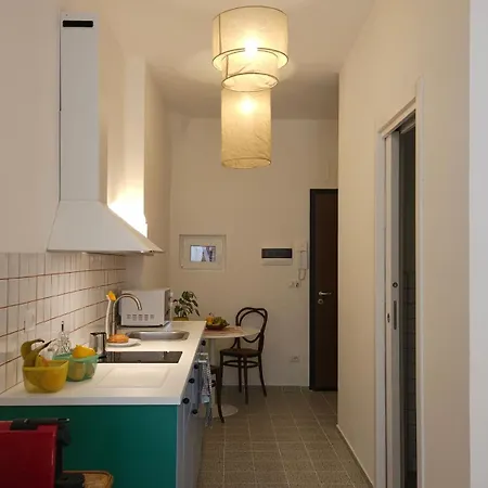 Liberte - Nel Centro Di Bari